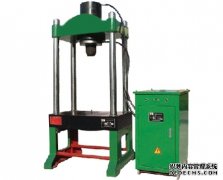 1000噸鐵銷(xiāo)鋼屑?jí)簤K機(jī)油液進(jìn)行控制與維護(hù)