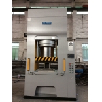 YT系列500噸上缸數(shù)控框架式油壓機(jī)