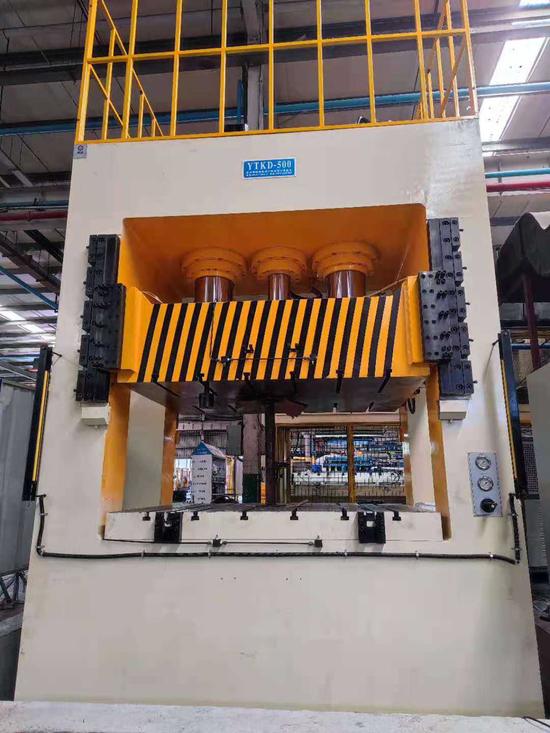 液壓機存在哪些問題值得探討和認識?